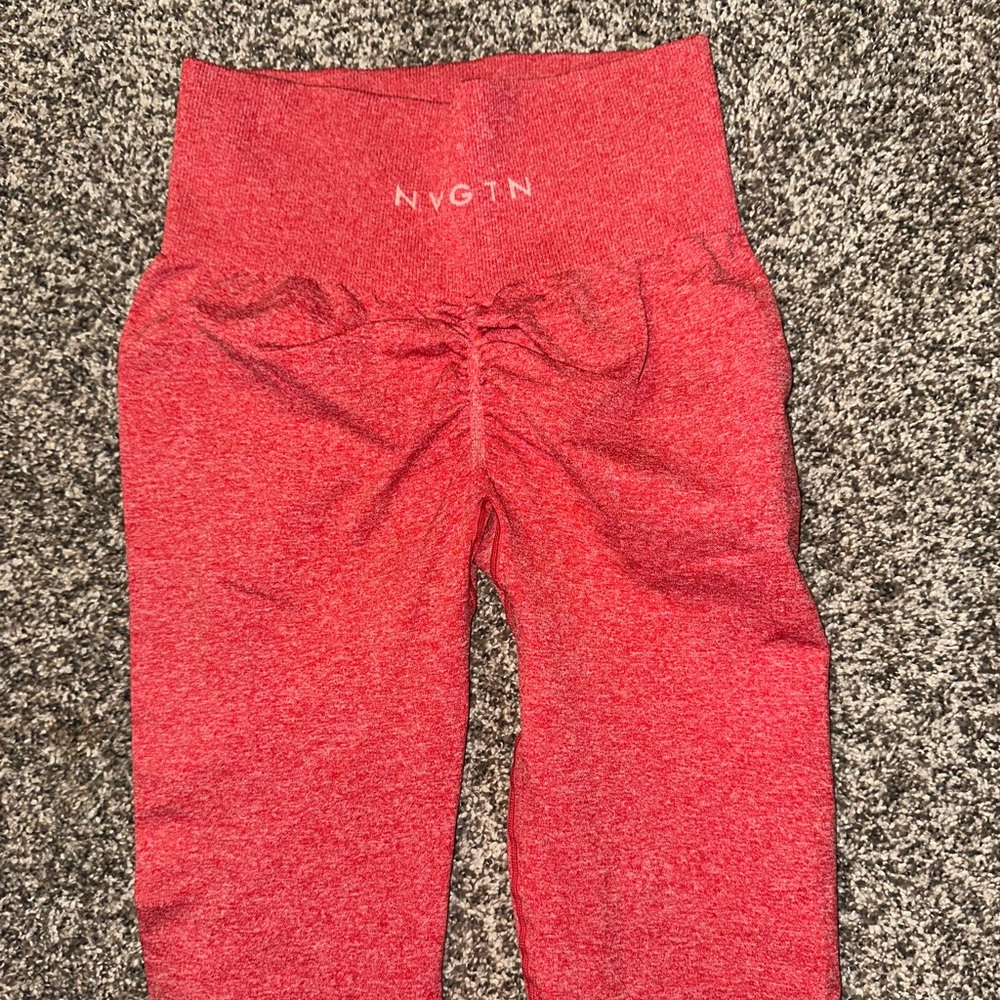 NVGTN Candy Apple Scrunch Seamless Leggings Size XS